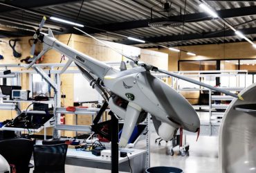 Dronefabrikant verhoogt capaciteit met Sovella ESD werktafels